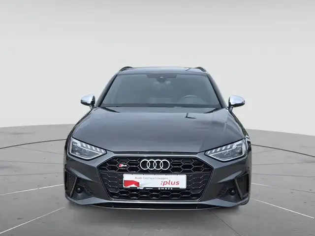 Audi S4 view 2