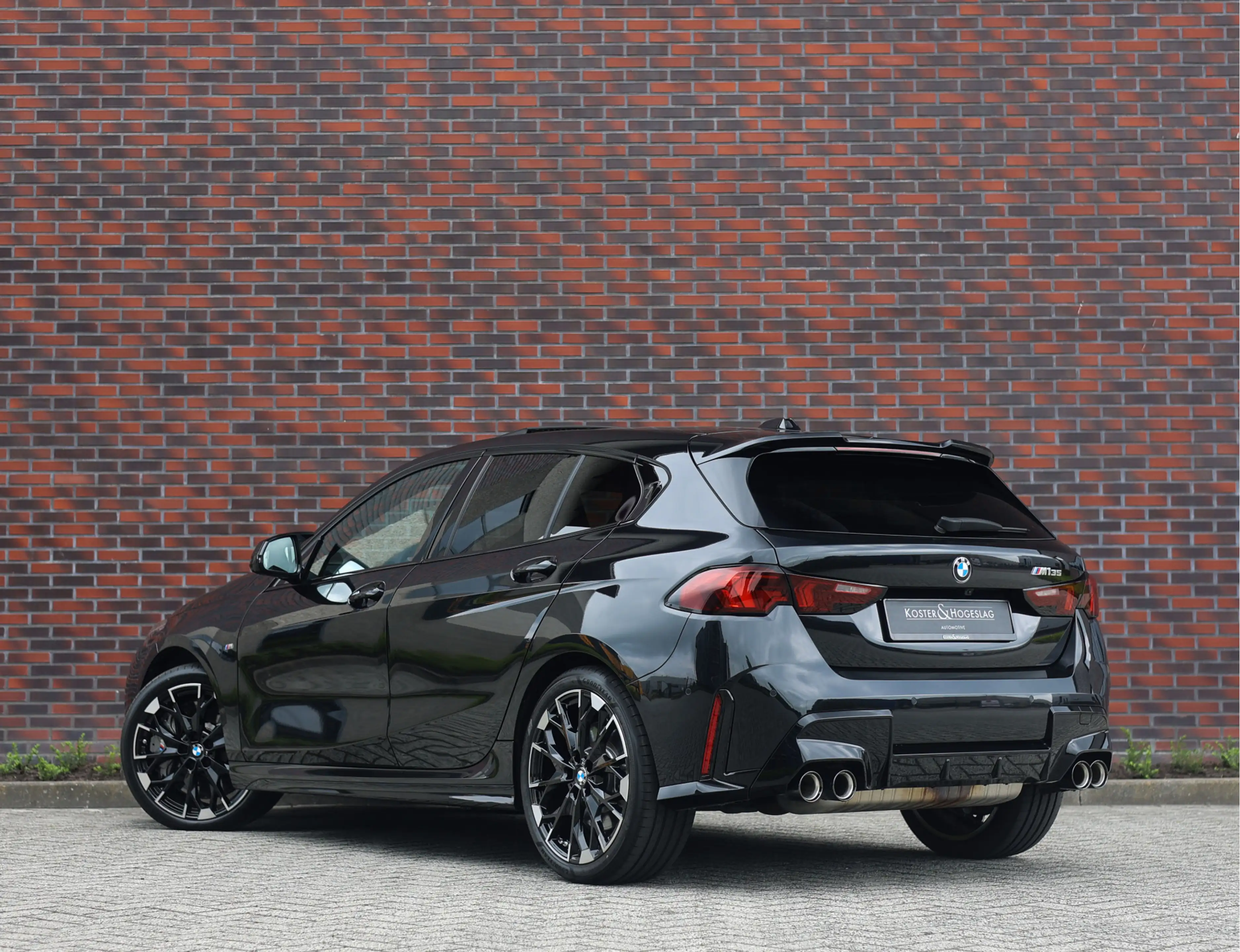 BMW 135 1-serie M135i xDrive | M Performance - Pano - Harm — photo 2