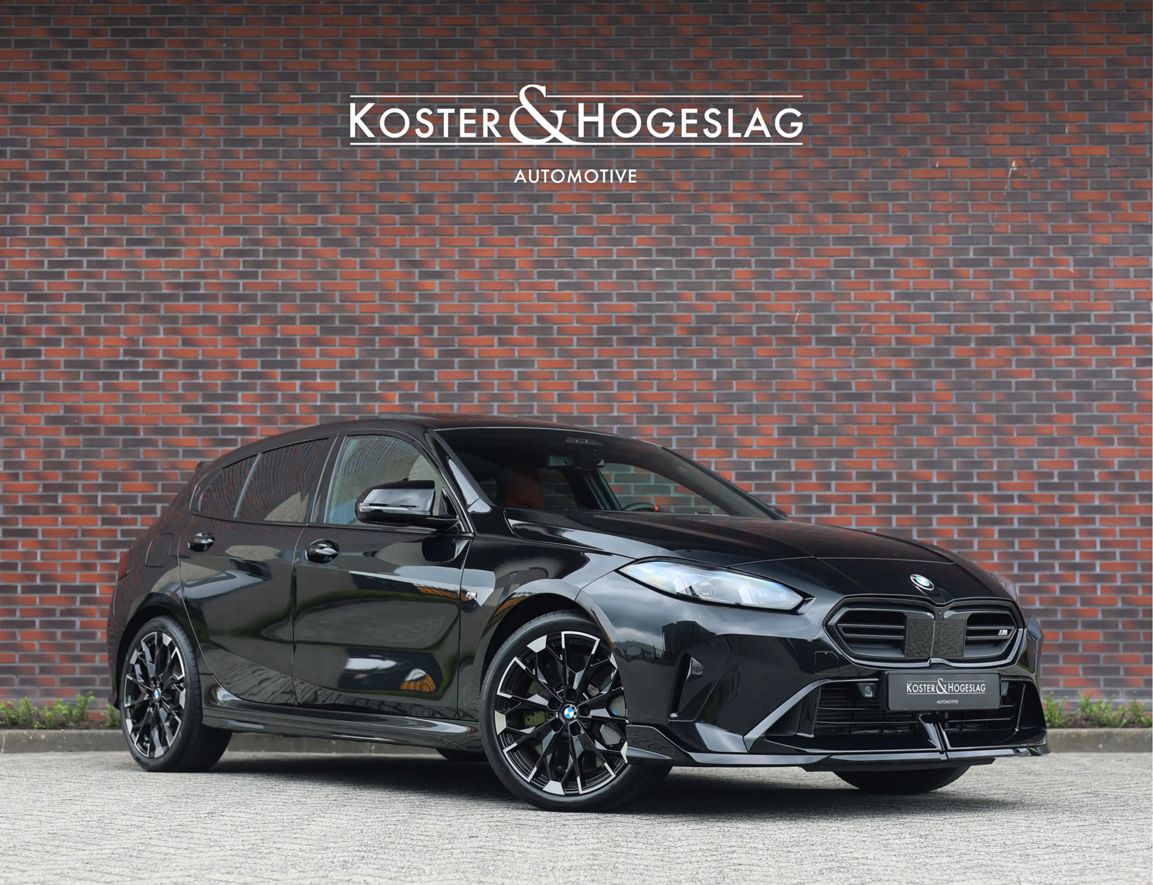 BMW 135 1-serie M135i xDrive | M Performance - Pano - Harm