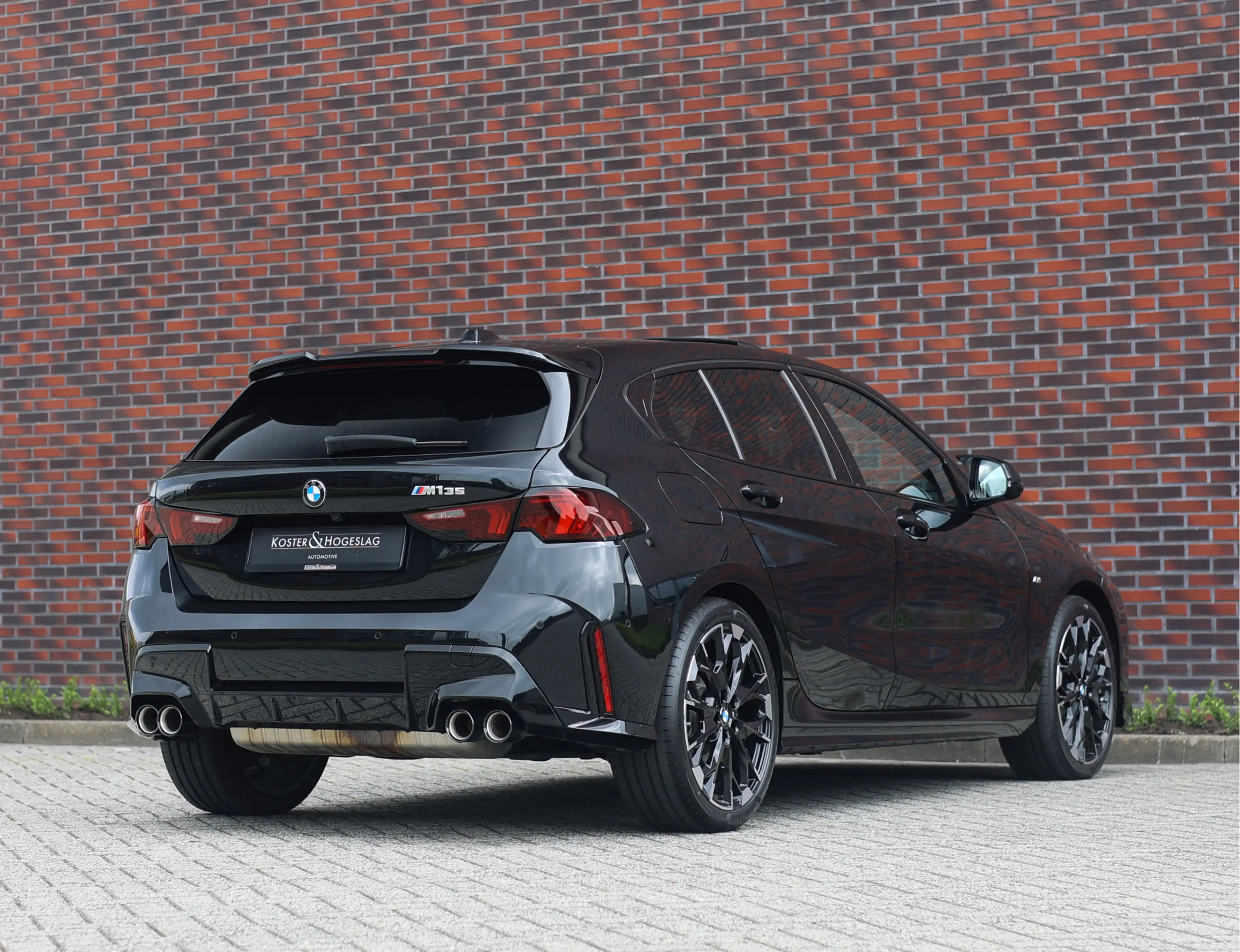 BMW 135 1-serie M135i xDrive | M Performance - Pano - Harm — photo 17