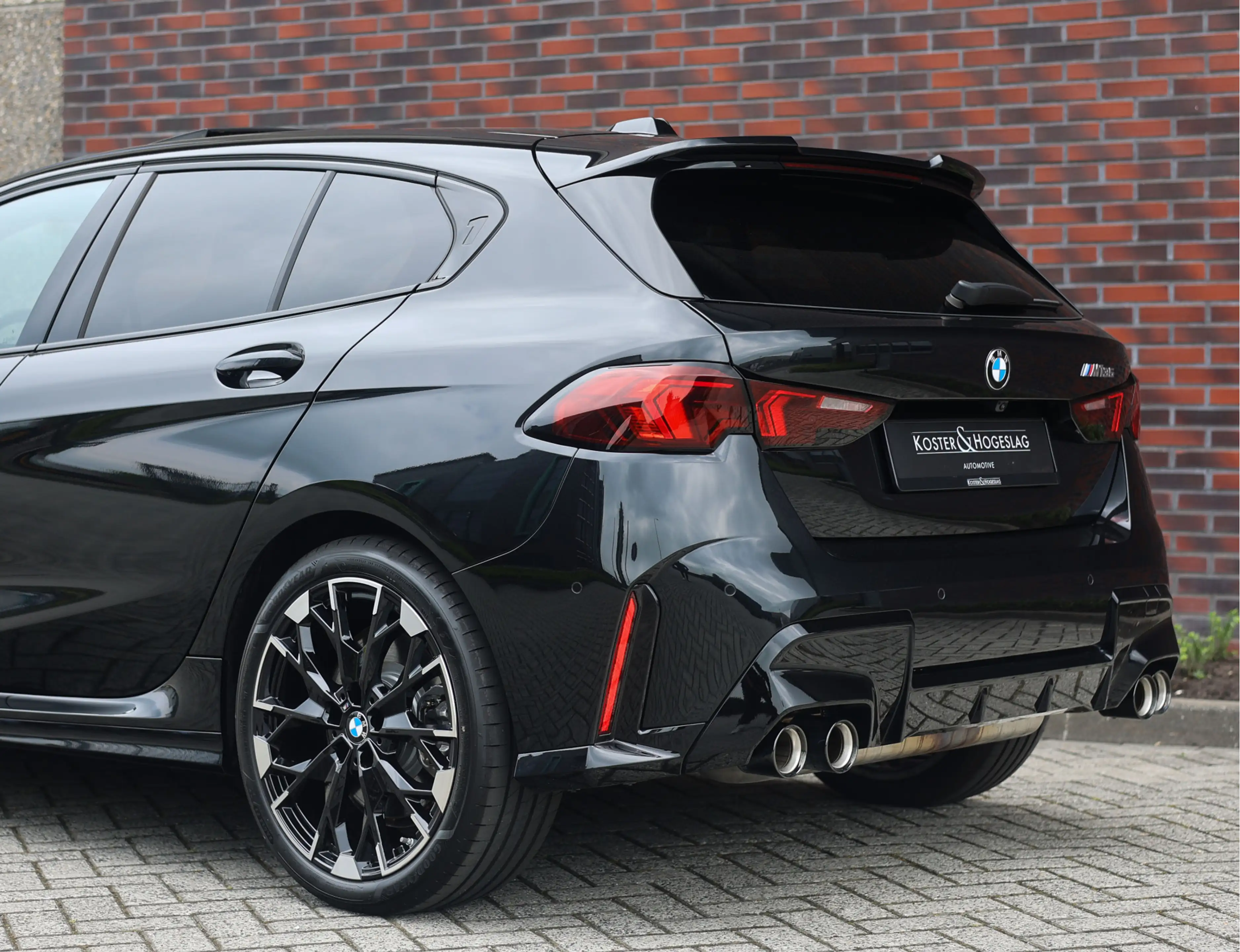BMW 135 1-serie M135i xDrive | M Performance - Pano - Harm — photo 20