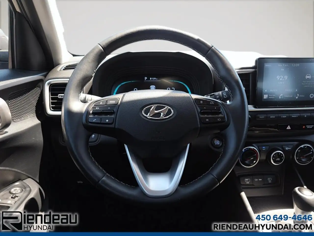 Hyundai Venue снимка Hyundai Venue