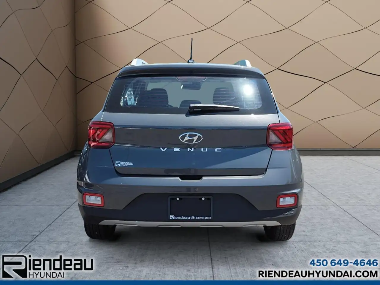Hyundai Venue снимка Hyundai Venue