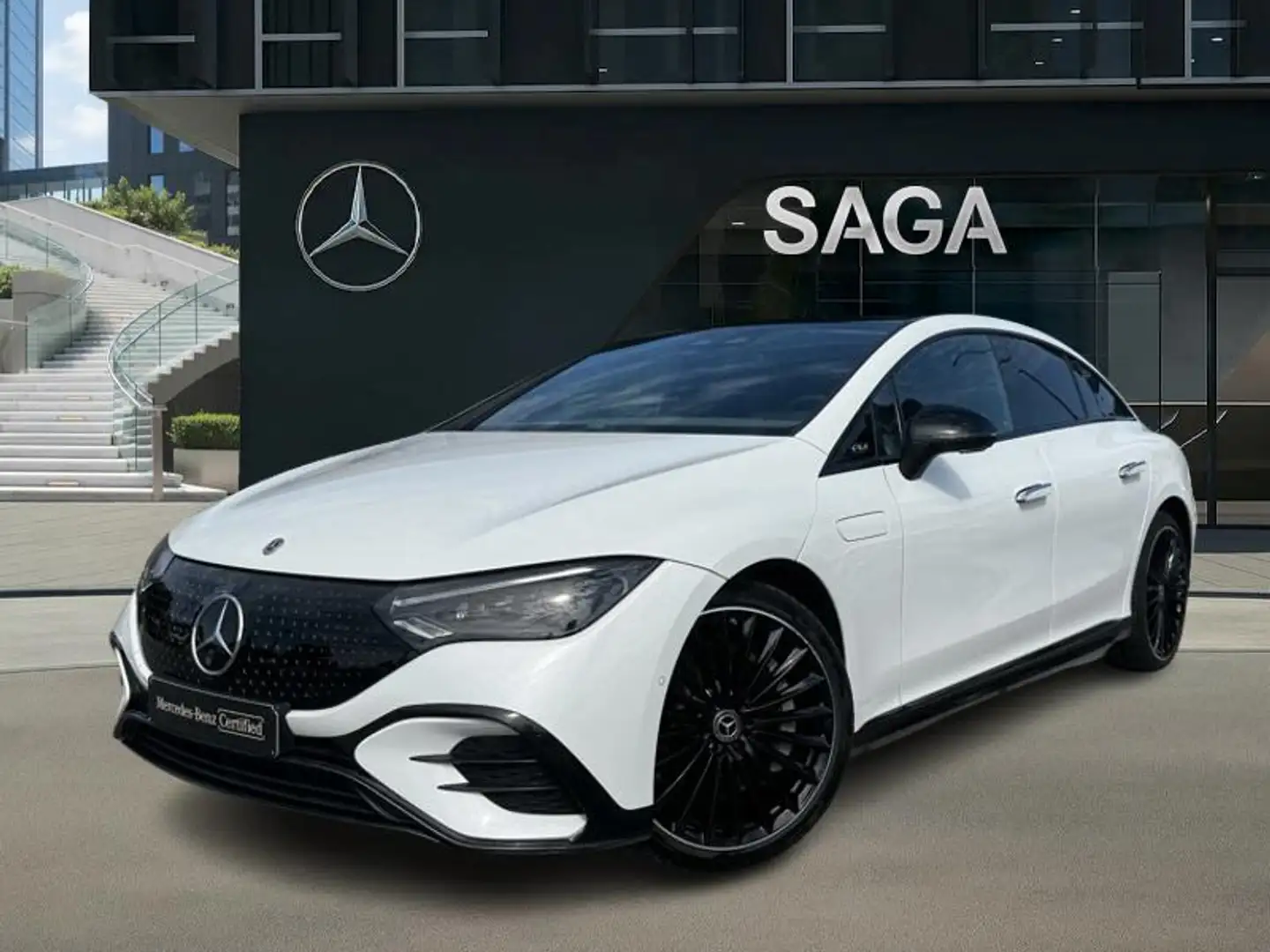 Mercedes-Benz EQE 350 4MATIC AMG Line Weiß - 1
