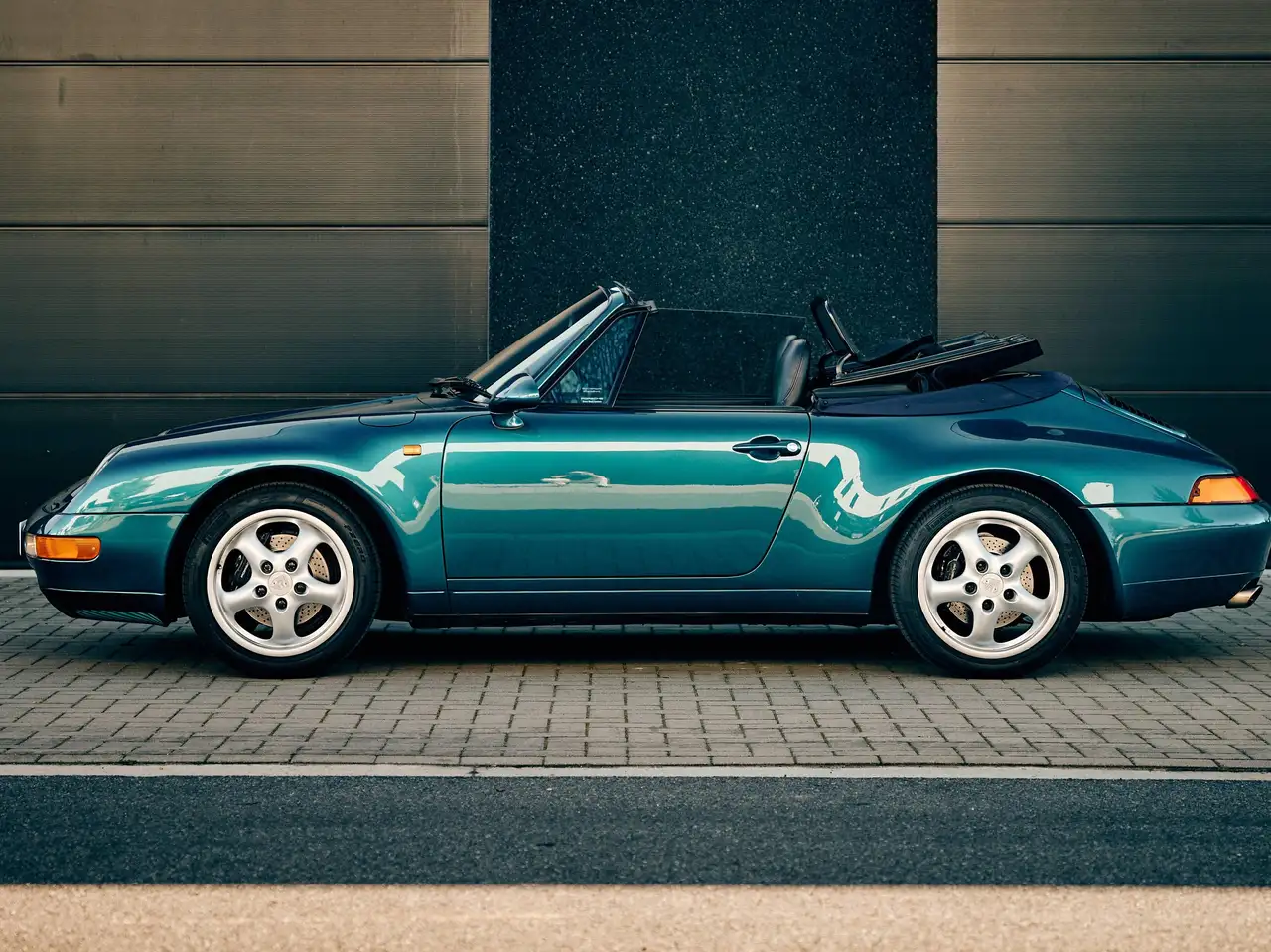 Porsche 993 Carrera 2 cabrio 286Pk 6-vit manual gearbox, foto 6