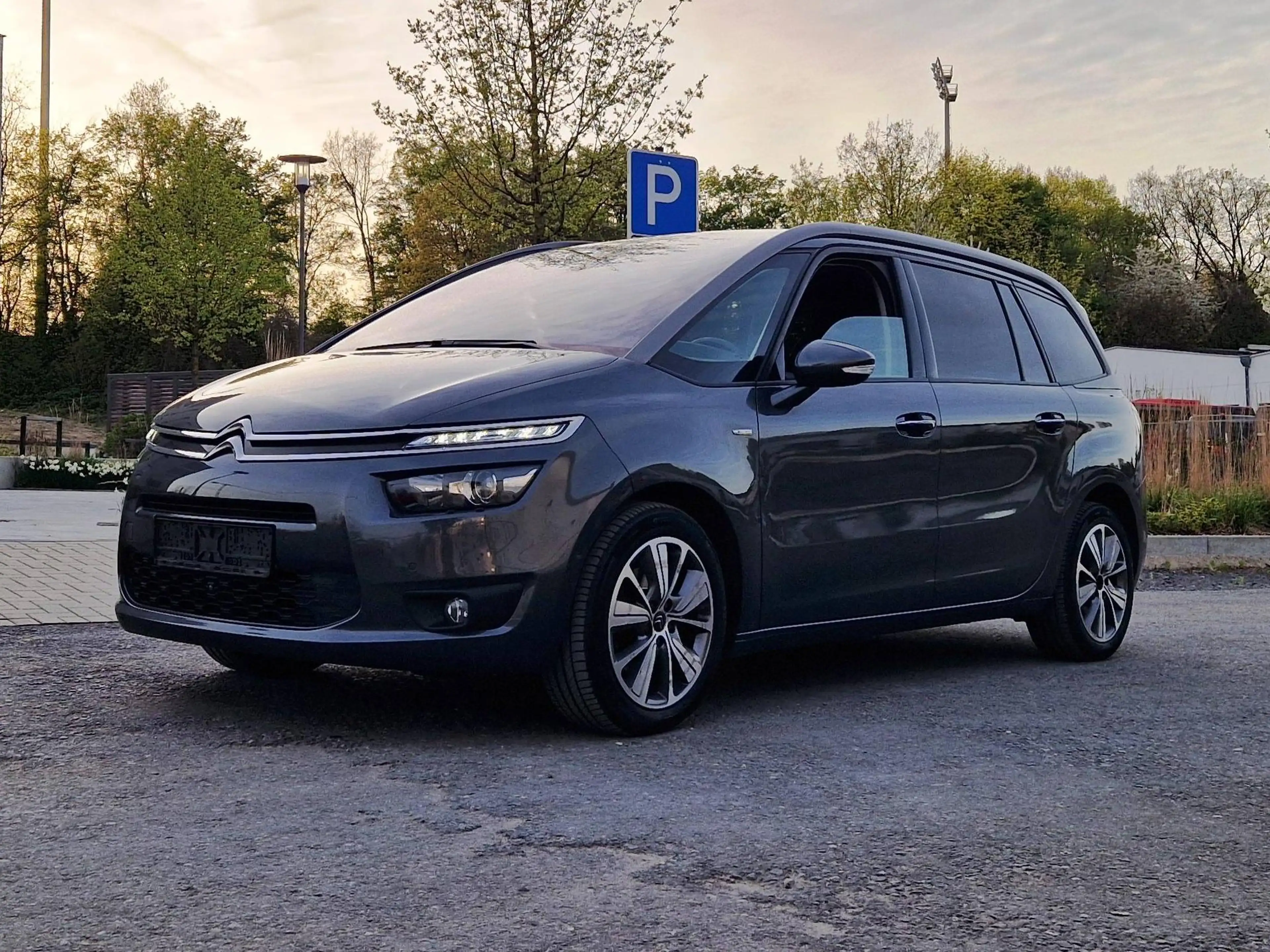 Citroen Grand C4 SpaceTourer Exclusive/2Hand/139000km/Navi/Kamera/Massagesitze/