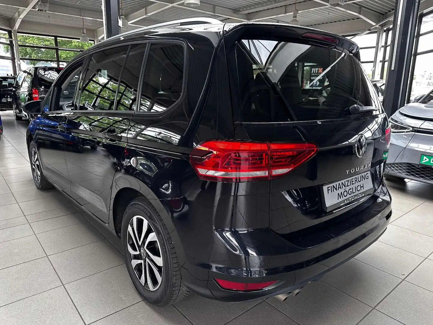 Volkswagen Touran Active 2.0TDI DSG *7-Sitzer* Schwarz - 2