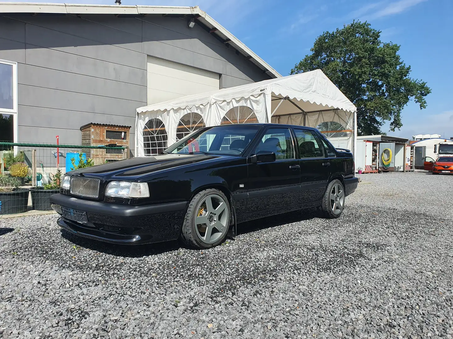 Volvo 850 2.3 Turbo T-5 Luxury-Line Schwarz - 1