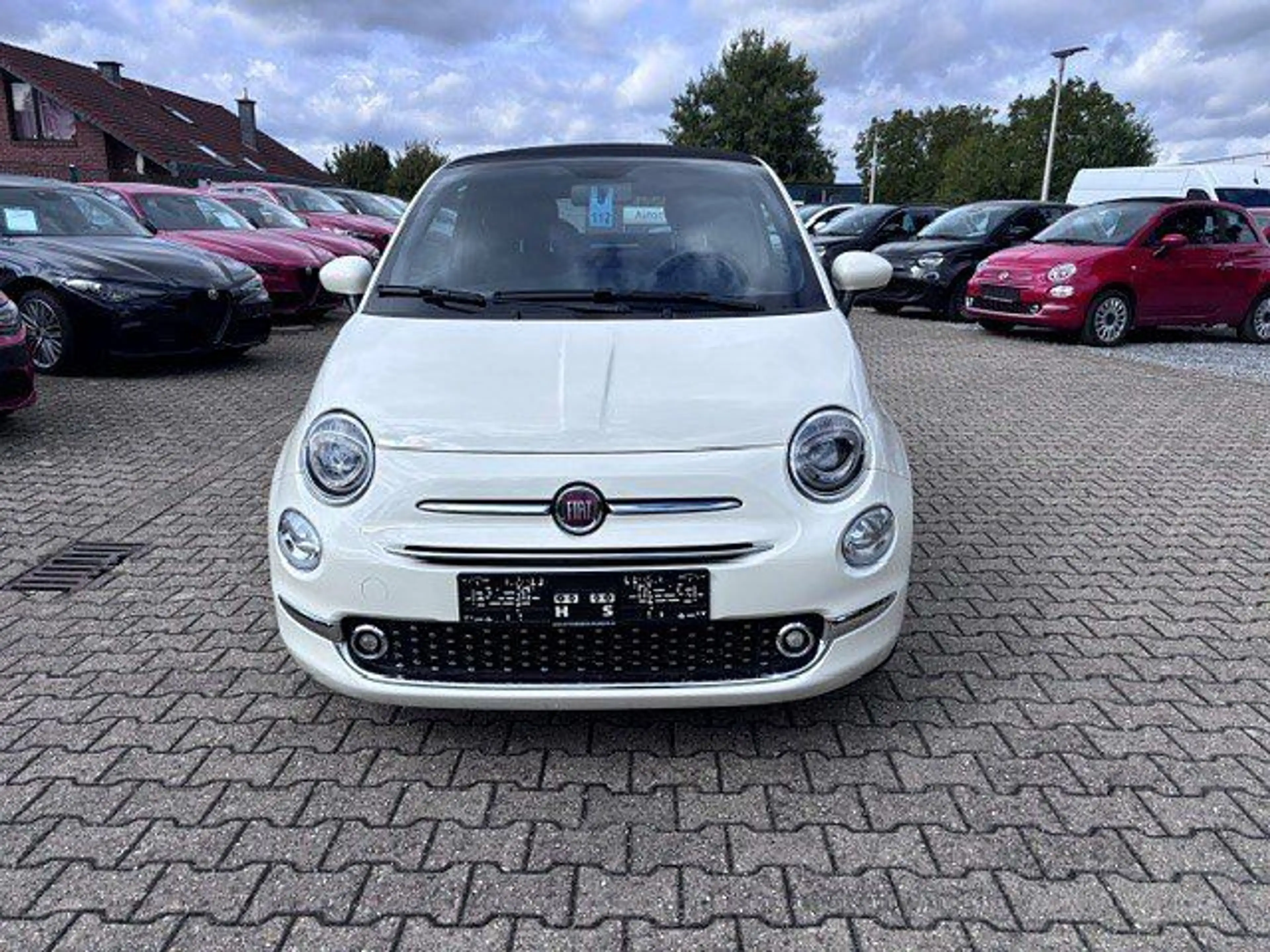 Fiat 500C DolceVita 1.0 MHEV #AppleCarPlay — photo 2