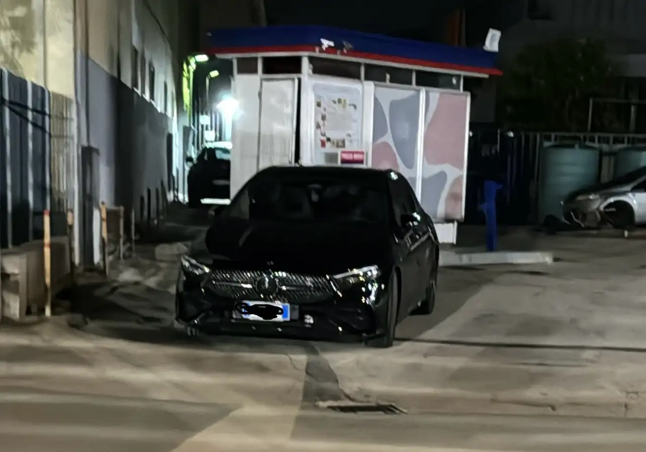 Mercedes-Benz A 200