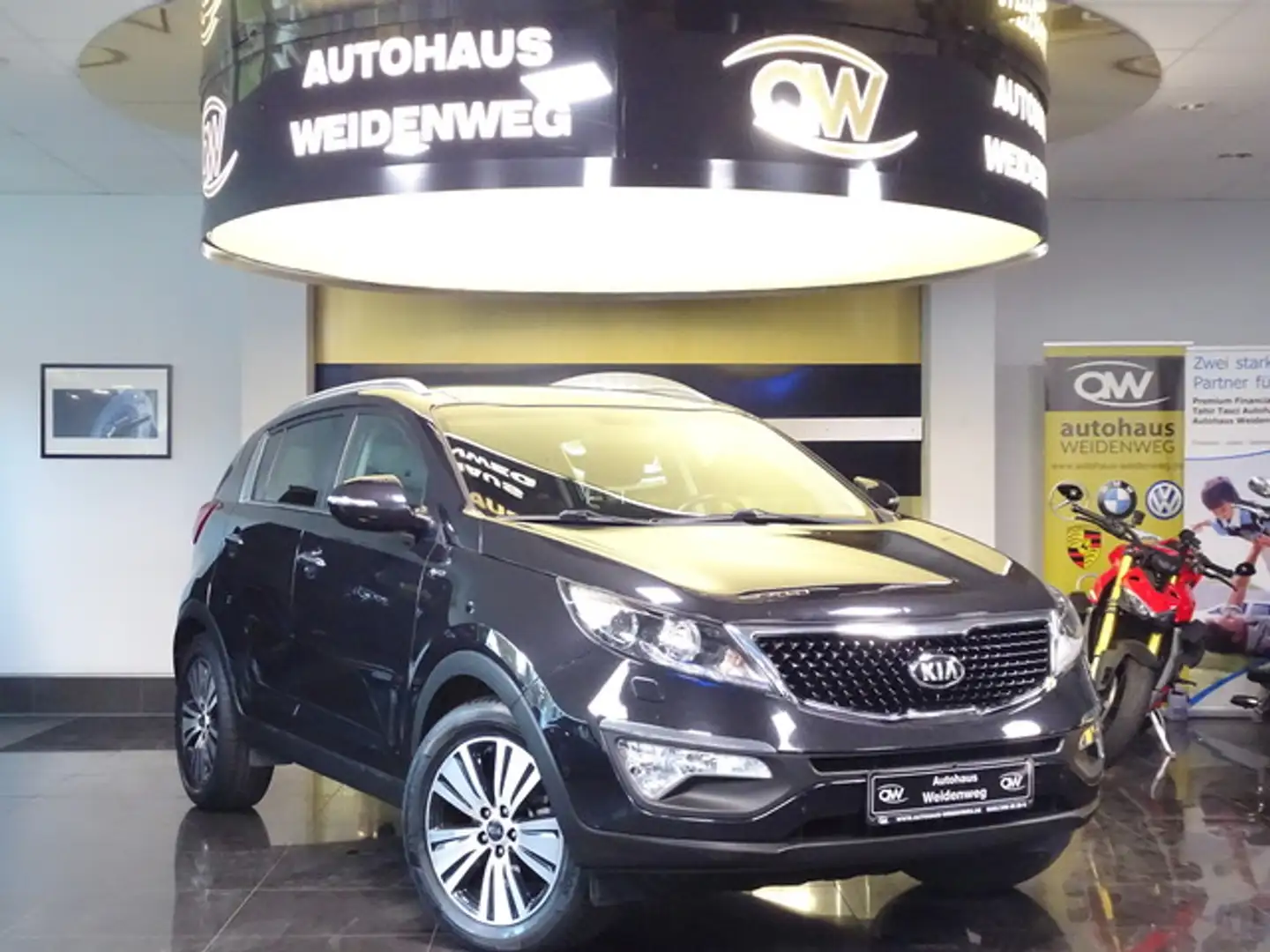 Kia Sportage 2.0 4WD Leder Navi Pano Cam AHK Klima Schwarz - 1