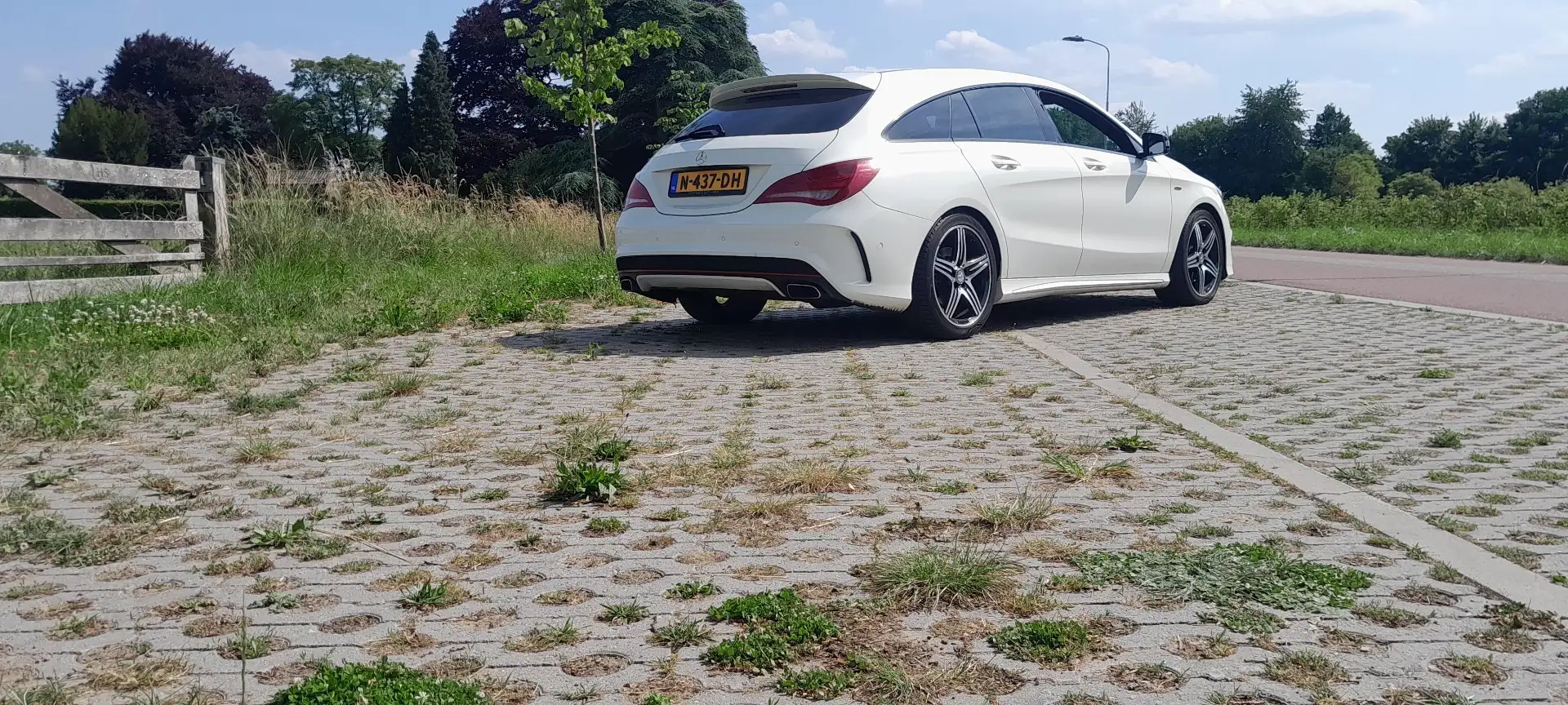 Mercedes-Benz CLA 250 Sport Alb - 2