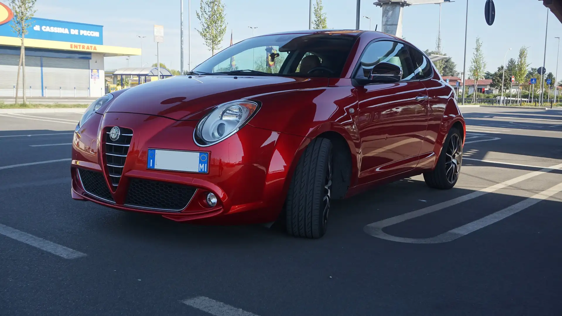 Alfa Romeo MiTo Distintictive Premium Pack, 1.4 TB 155 CV Rojo - 1