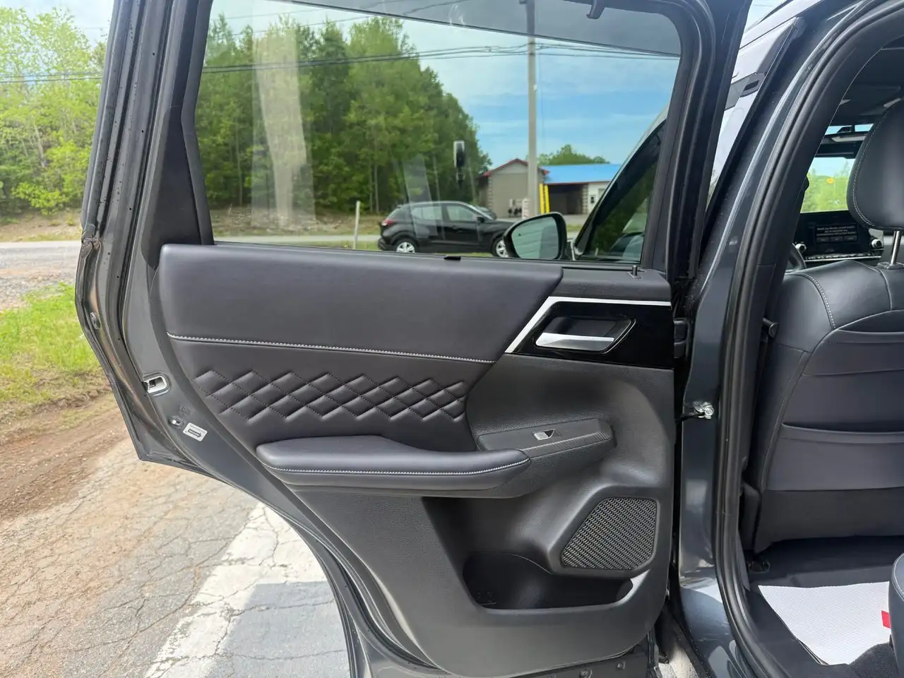 Mitsubishi Outlander снимка Mitsubishi Outlander