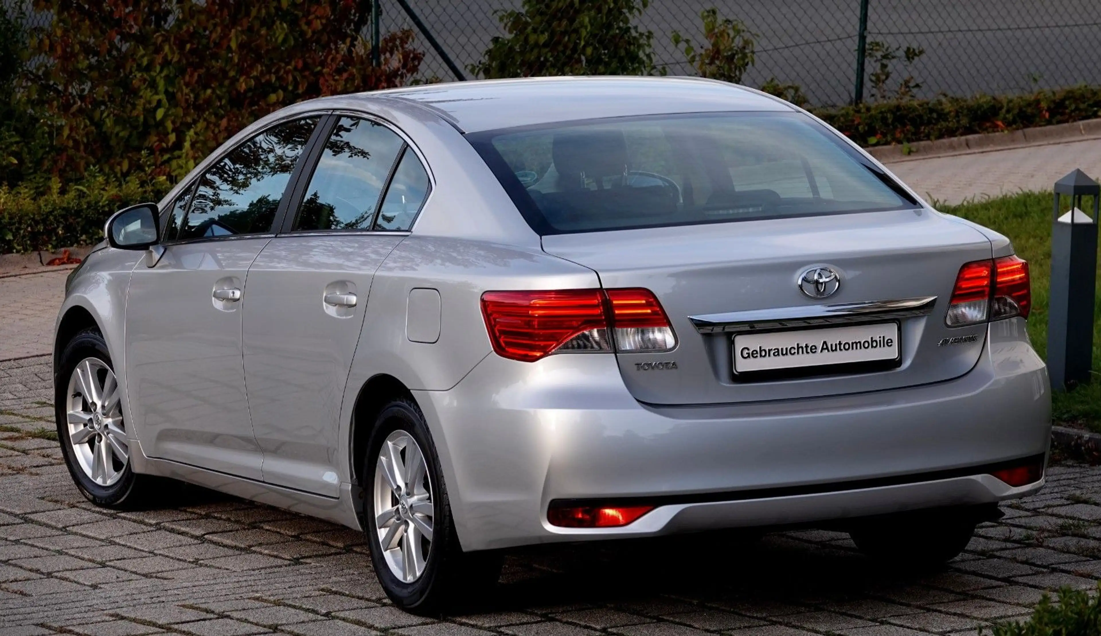 Toyota Avensis Life *GARANTIE* KAMERA* NAVI* — photo 2