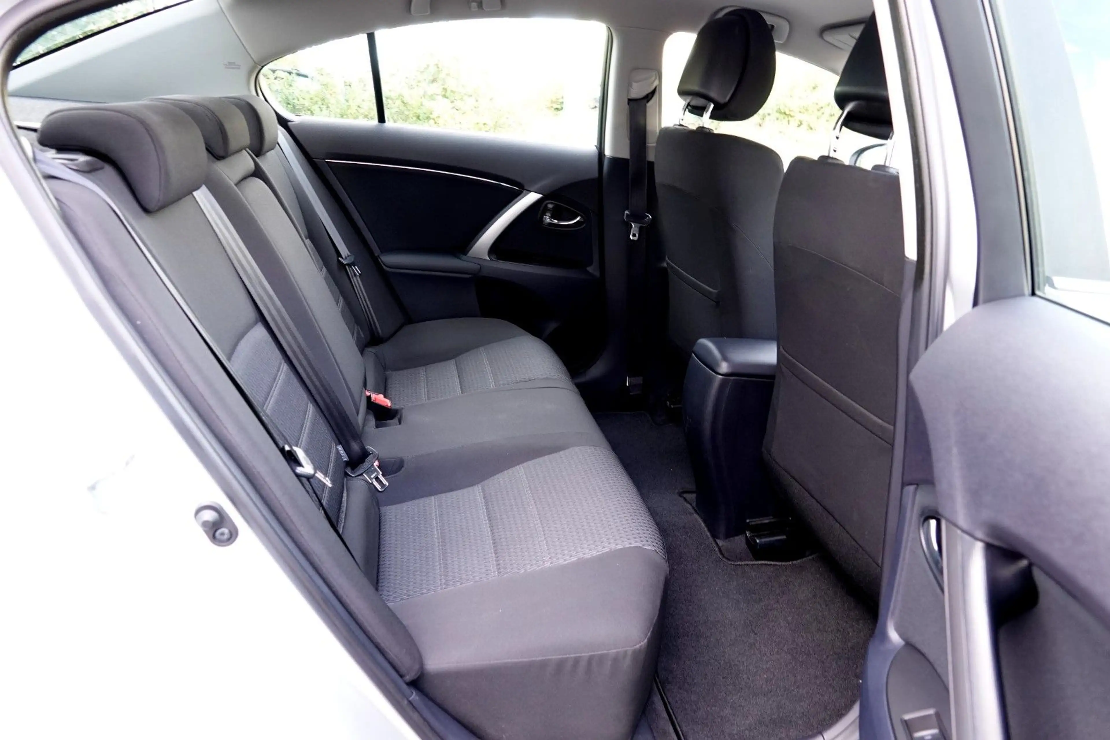Toyota Avensis Life *GARANTIE* KAMERA* NAVI* — photo 11