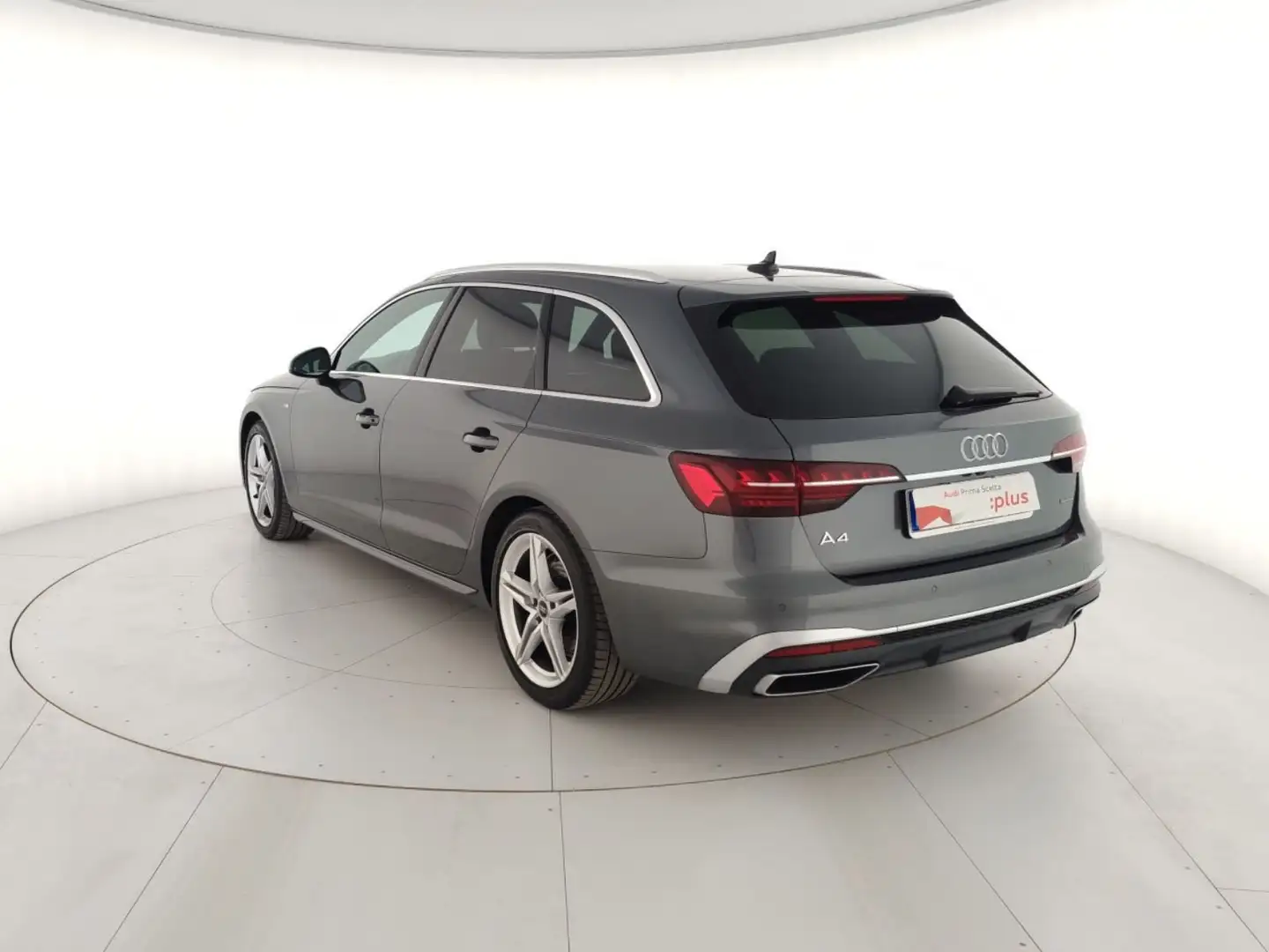 Audi A4 Avant 40 TDI S tronic S line edition Grigio - 2