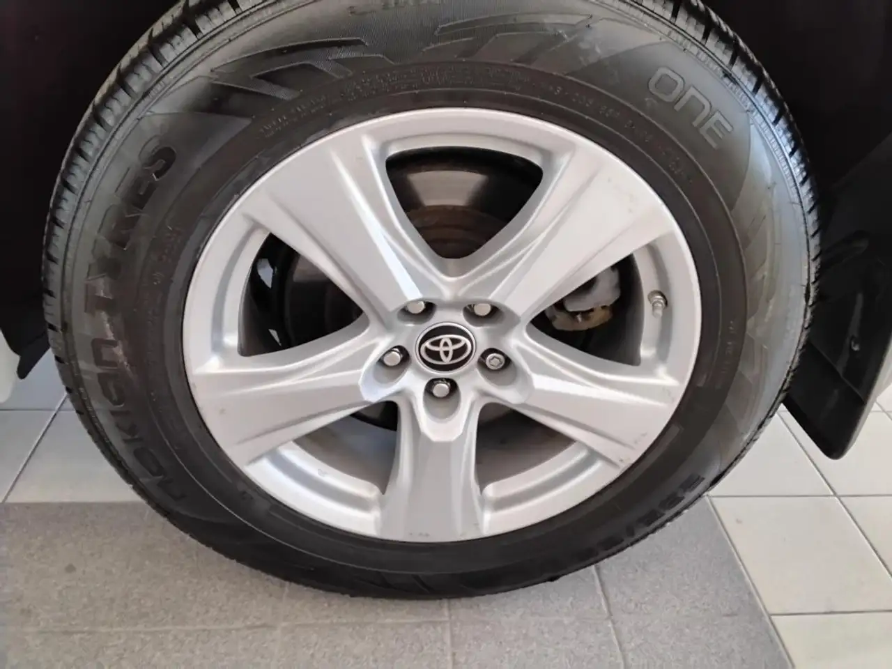 Toyota Highlander снимка Toyota Highlander