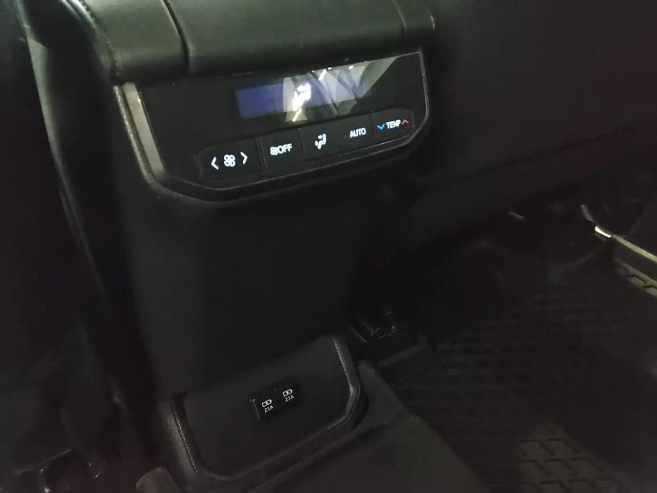 Toyota Highlander снимка Toyota Highlander
