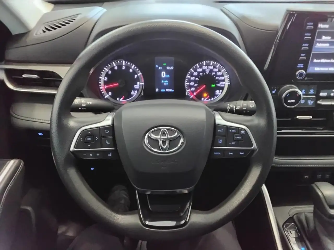 Toyota Highlander снимка Toyota Highlander