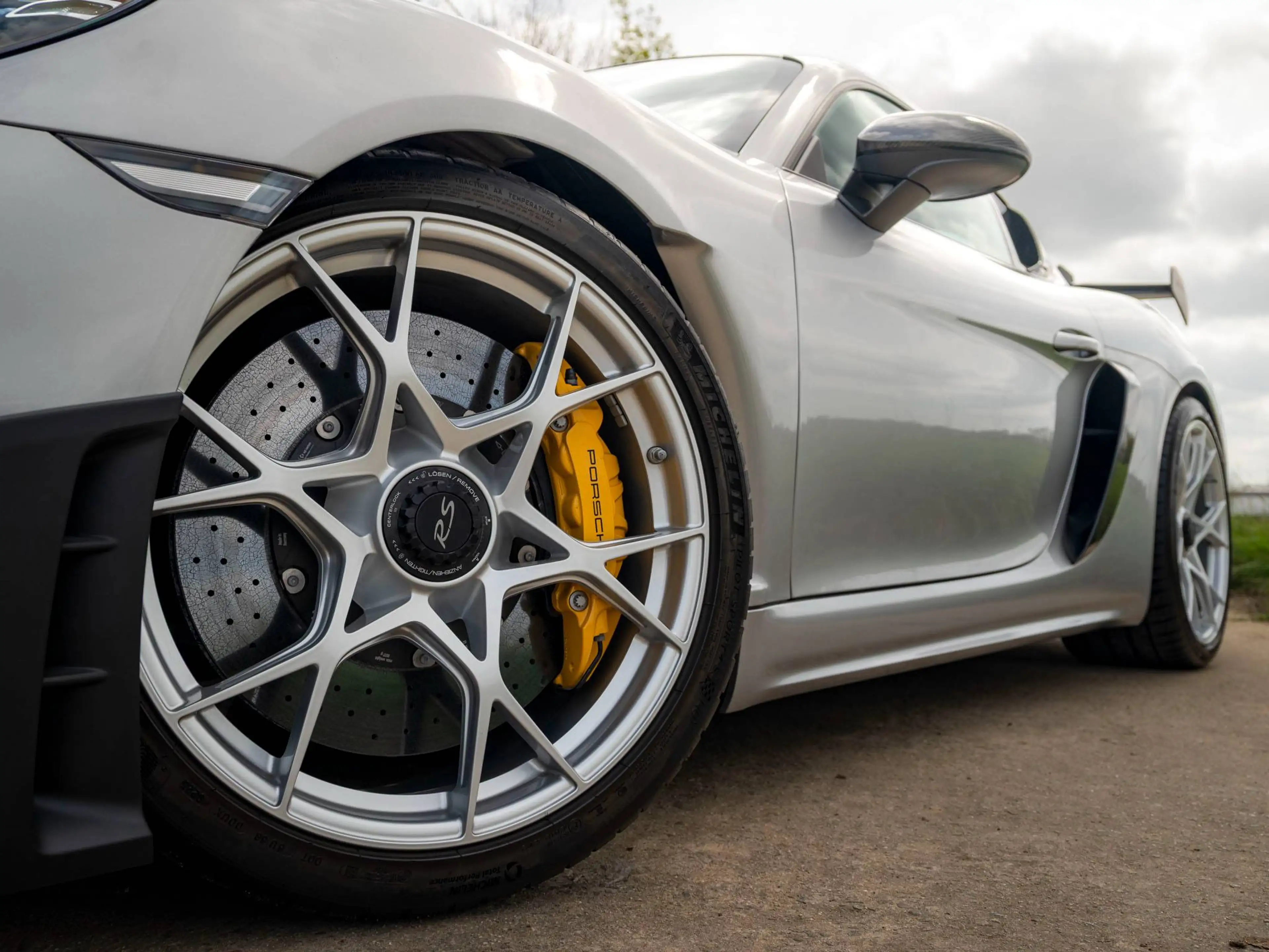 Porsche Cayman GT4 RS | Weissach | Sport Plusseats | Ceramic | PDLS | Lift | VAT | — photo 6