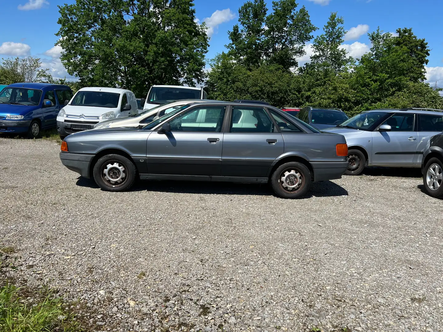 Audi 80 1.8 S Special 1 HAND Gri - 1