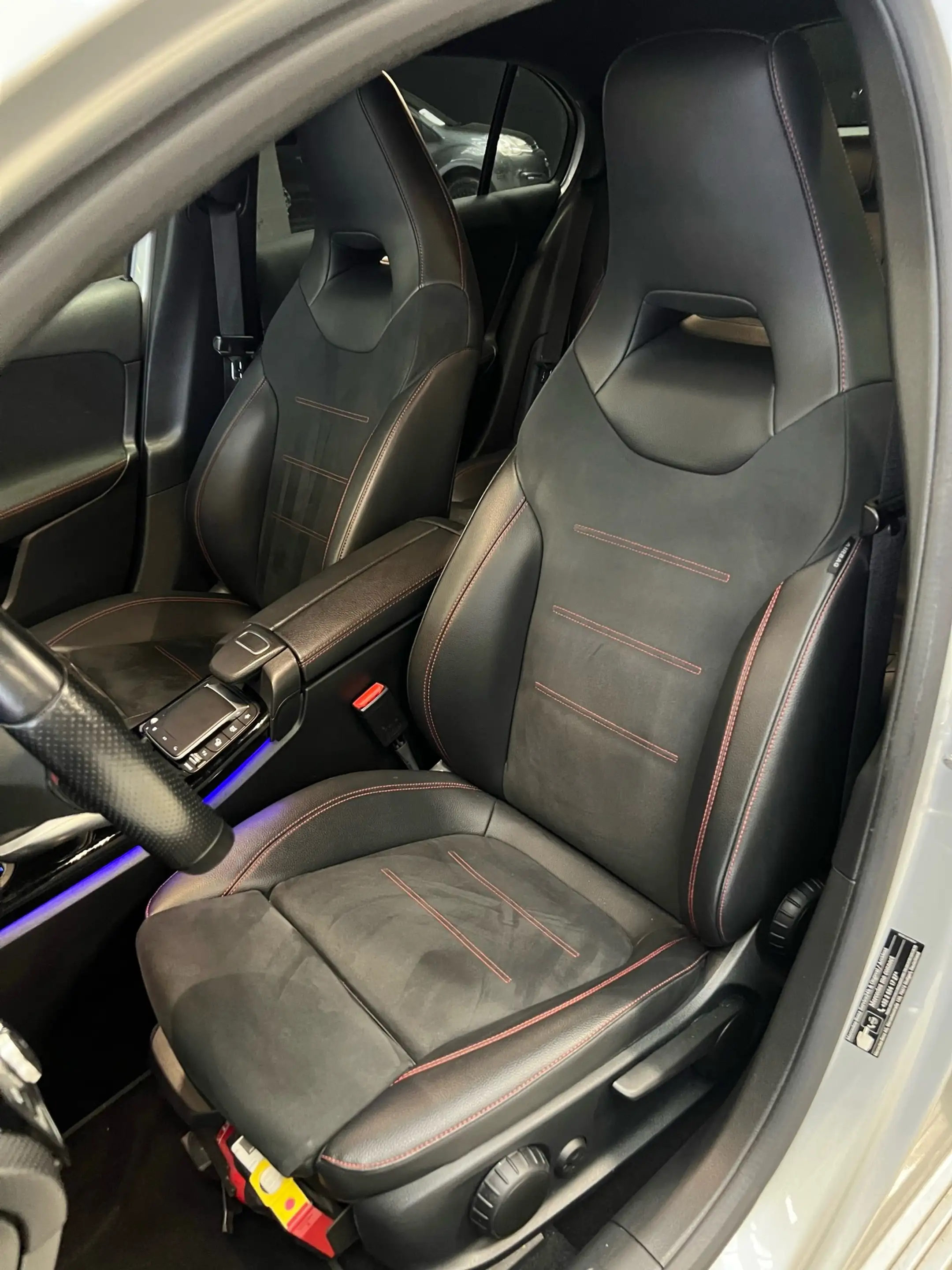 Mercedes-Benz A 160 *PACK AMG*NAVI*CAMERA*PACK LIGHT*S CHAUF*GARANTIE* — photo 8