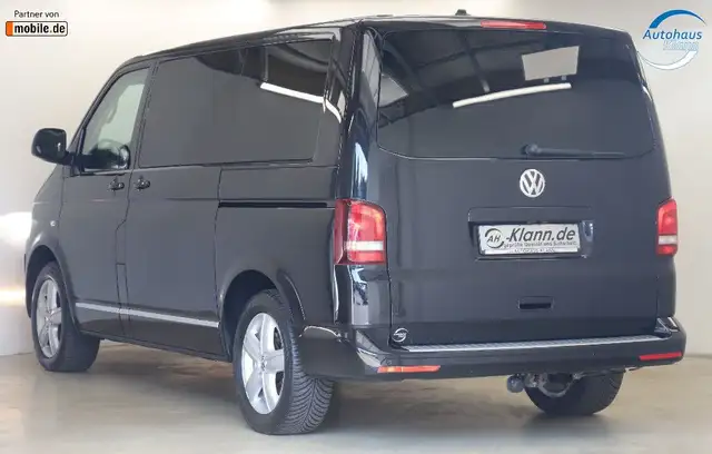 Volkswagen Multivan view 6
