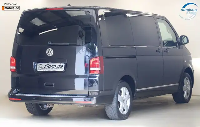 Volkswagen Multivan view 8