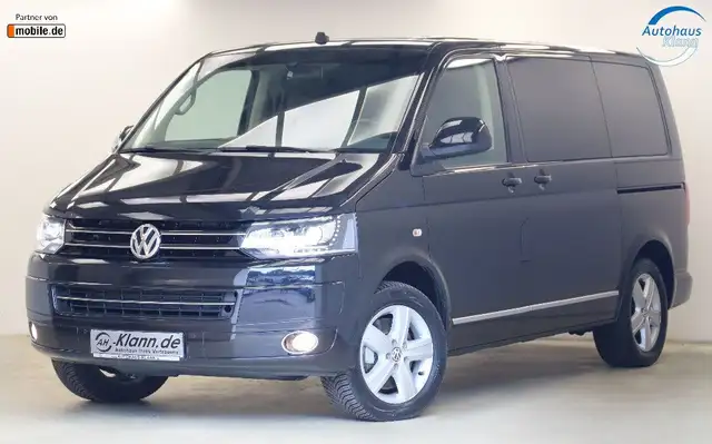 Volkswagen Multivan view 3