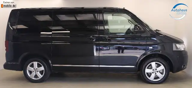 Volkswagen Multivan view 5