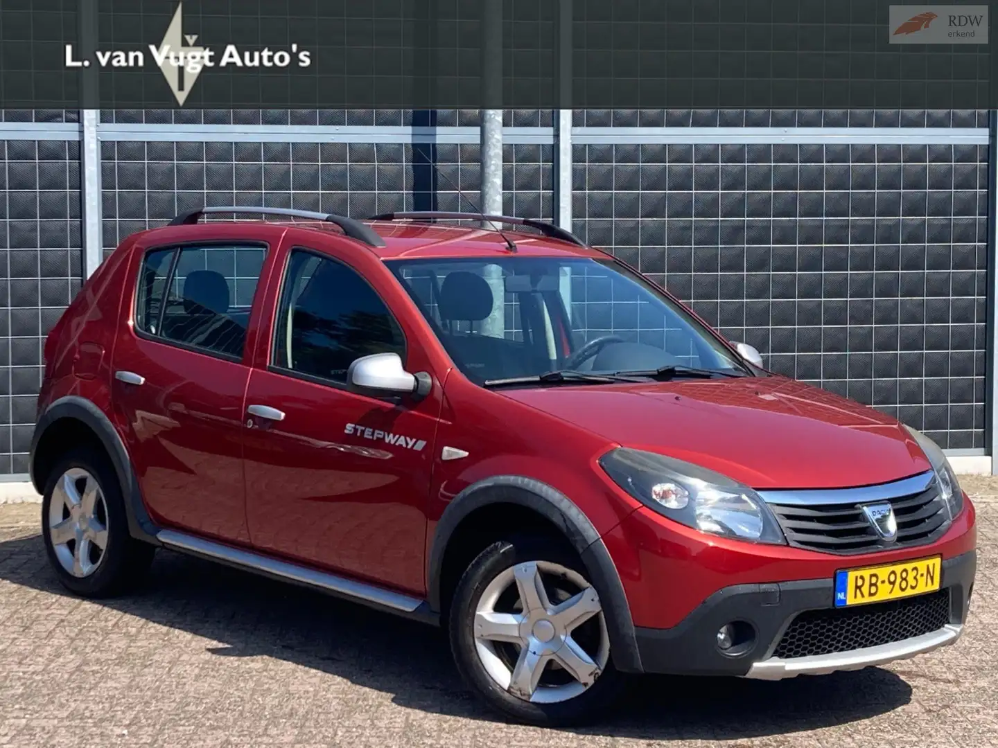 Dacia Sandero 1.6 Stepway Rouge - 1