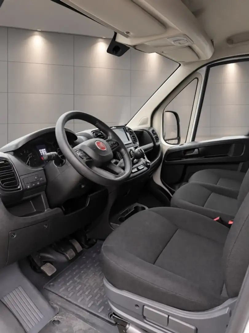 Fiat Ducato Fg. 33 2.2Mjt L2 H2 Panelado 120CV Blanco - 2