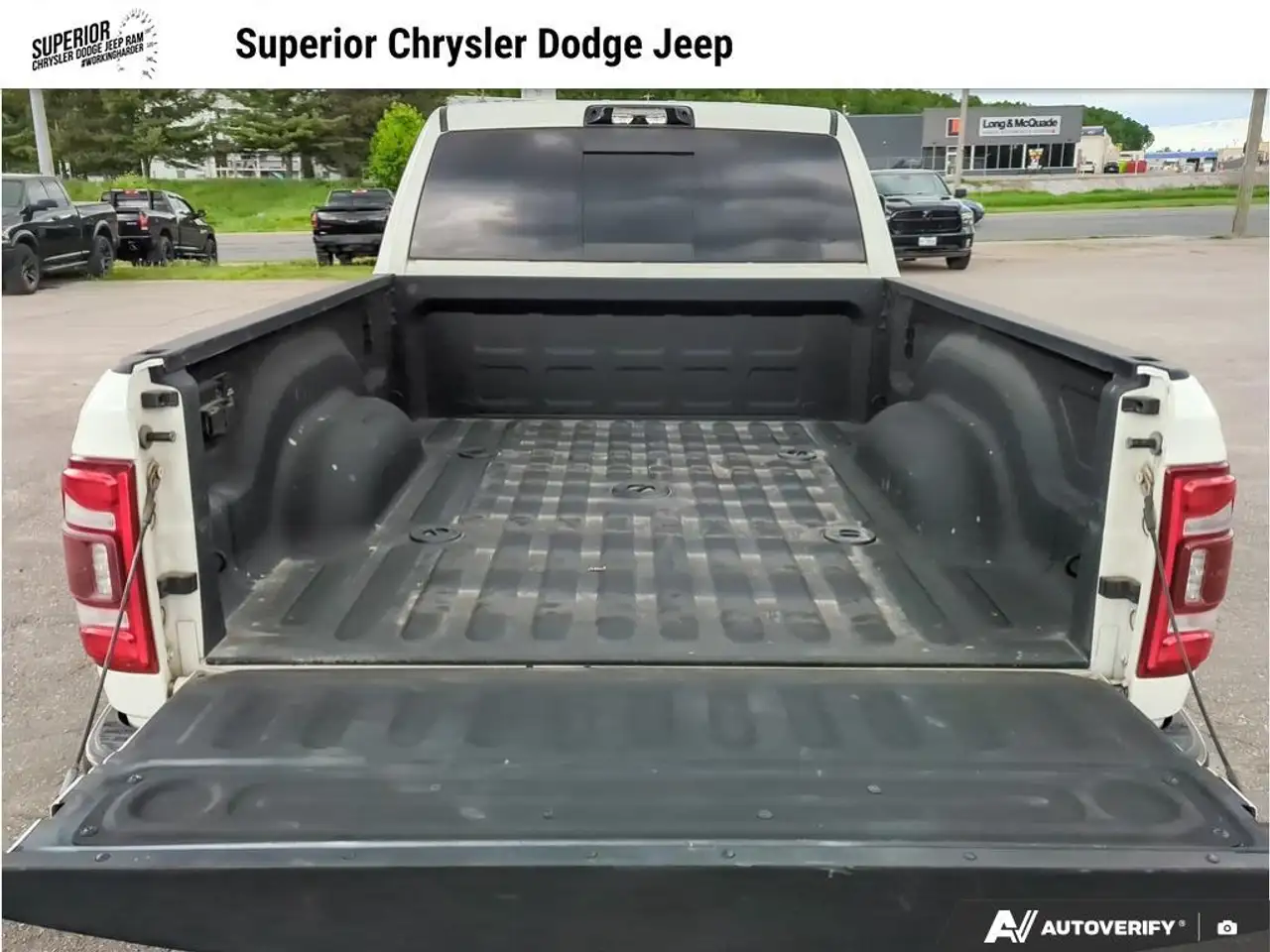 RAM 3500 снимка RAM 3500