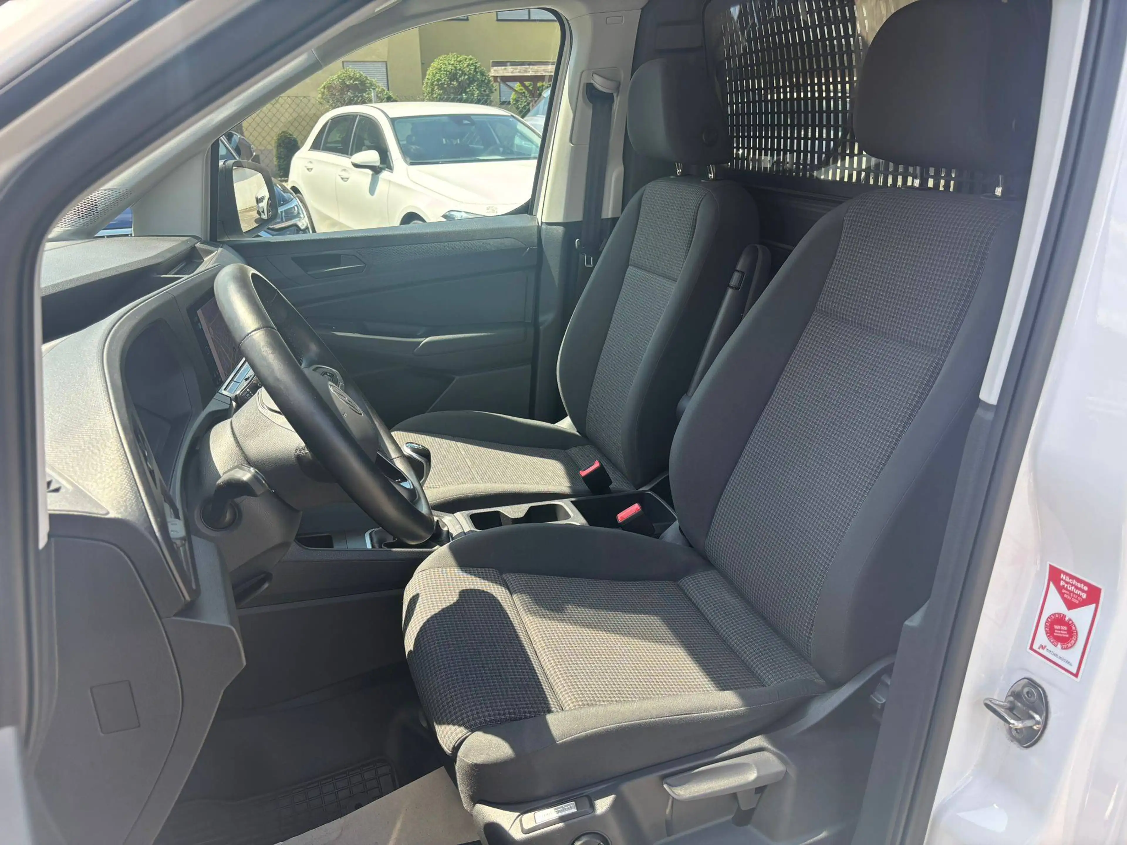 Volkswagen Caddy Cargo 2.0 TDI 4Motion +Einbau+AHK+STHZ+ACC+Navi+RFK+ — photo 7
