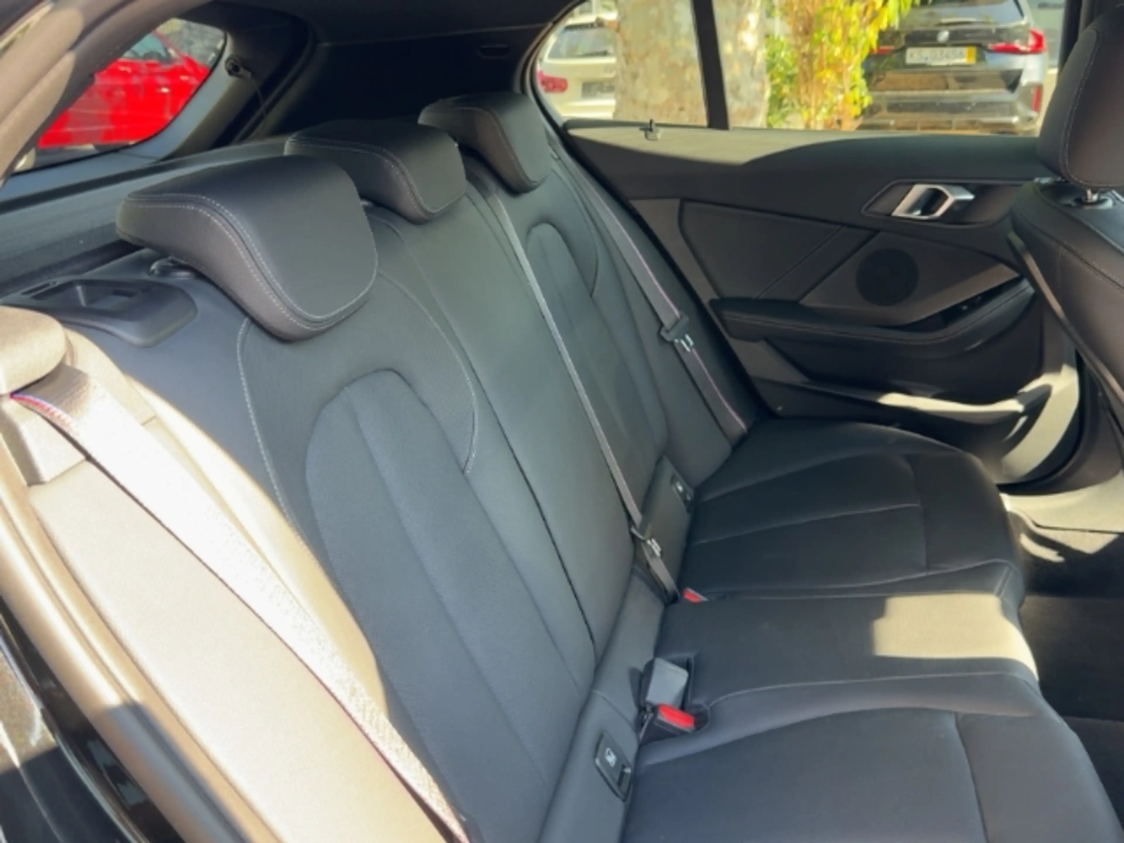 BMW 135 i xDrive 5-Türer Sportpaket El. Panodach Panorama — photo 7