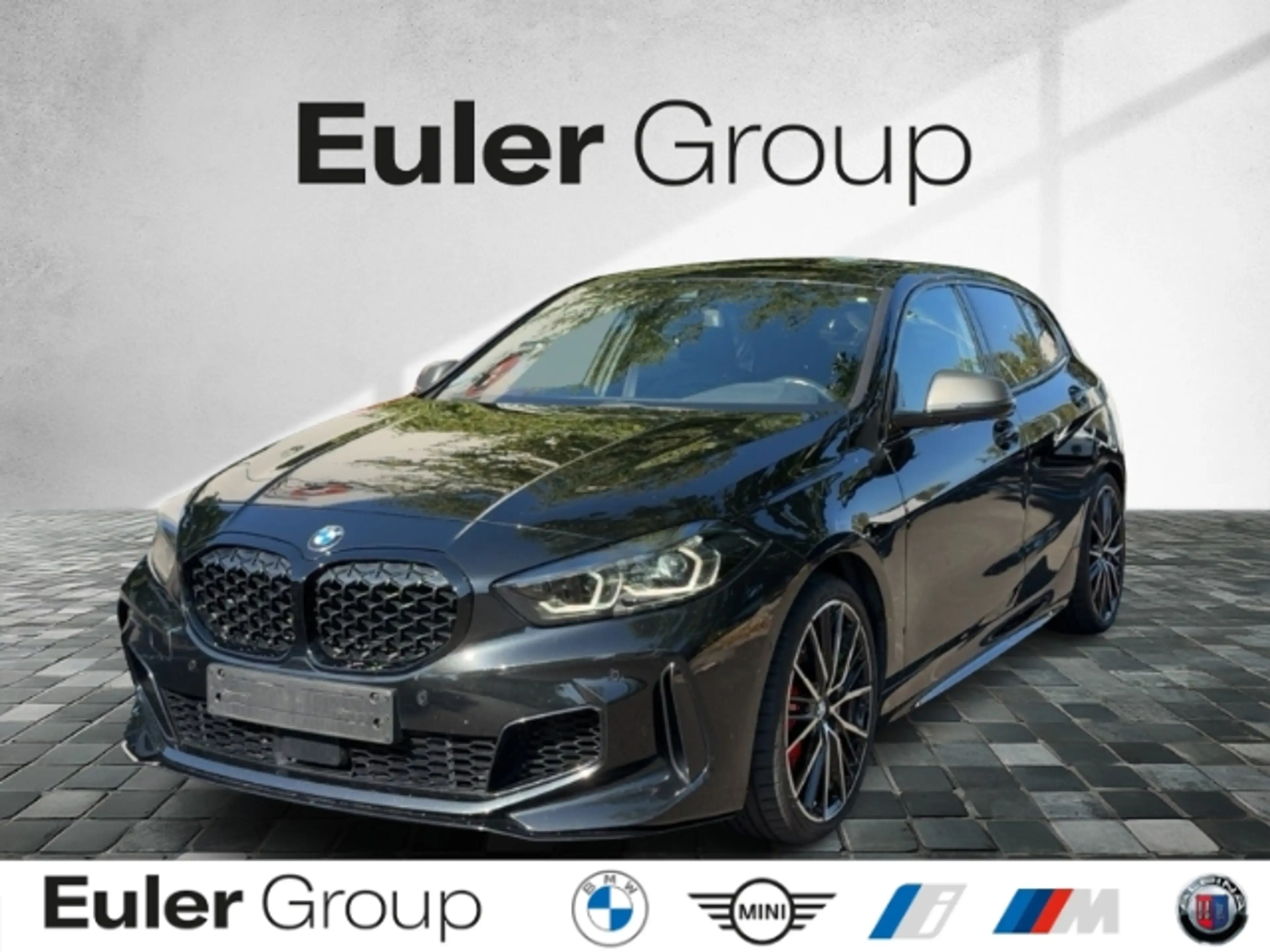BMW 135 i xDrive 5-Türer Sportpaket El. Panodach Panorama