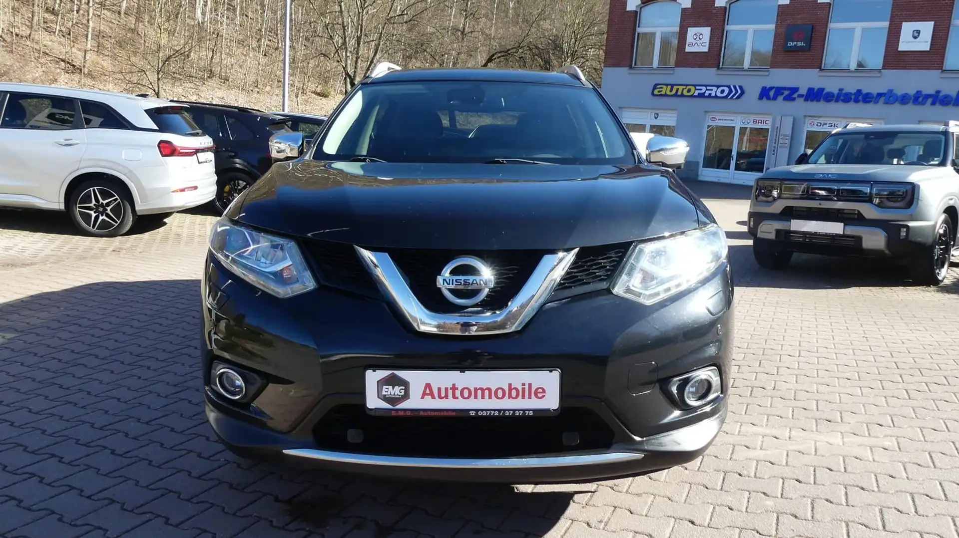 Nissan X-Trail 1.6 dCi*7 Sitze*Leder*SHZ*Xenon*Kam*Pano Schwarz - 2