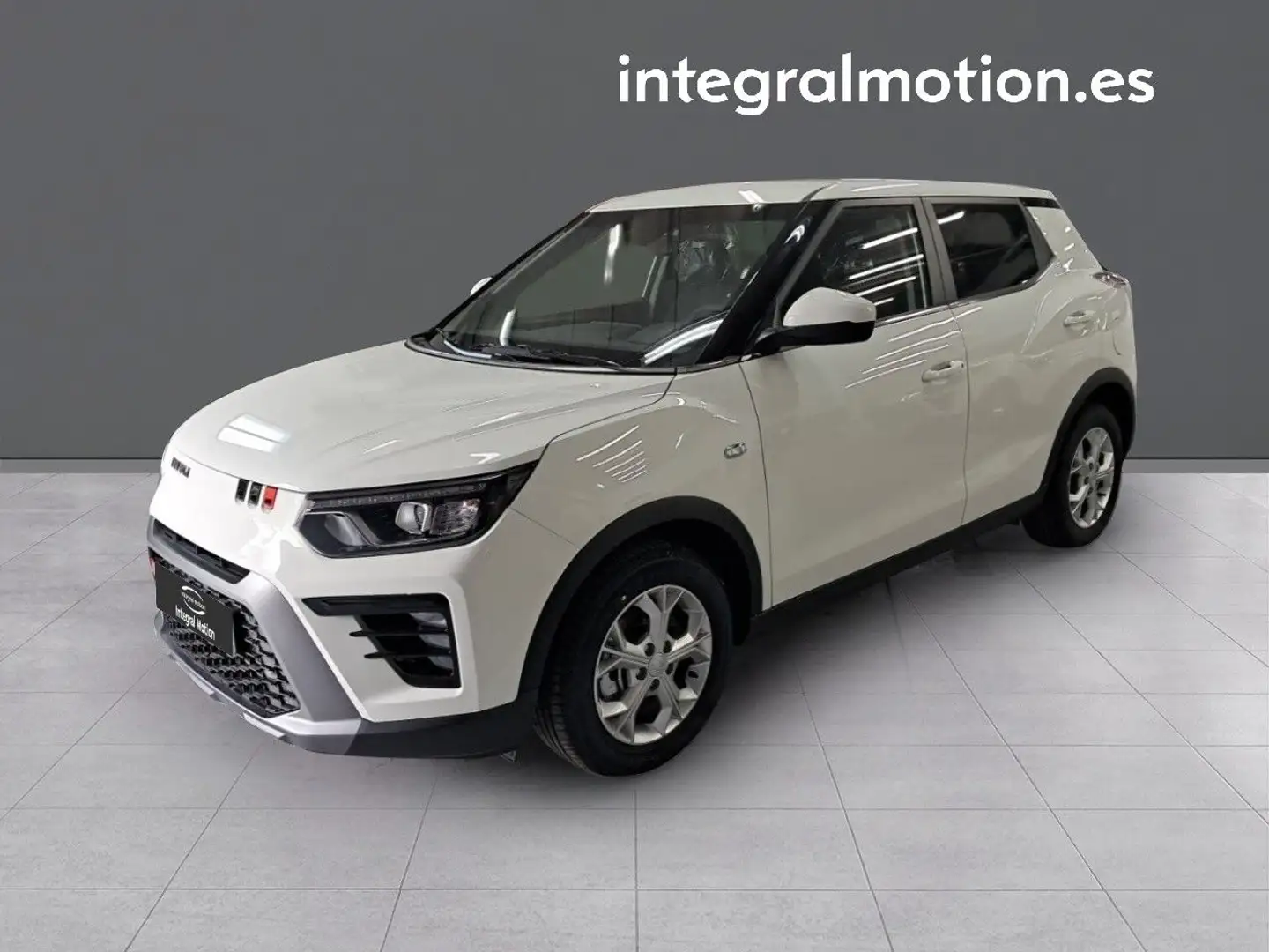 SsangYong Tivoli G15T LP Urban Plus GSR Negro - 1