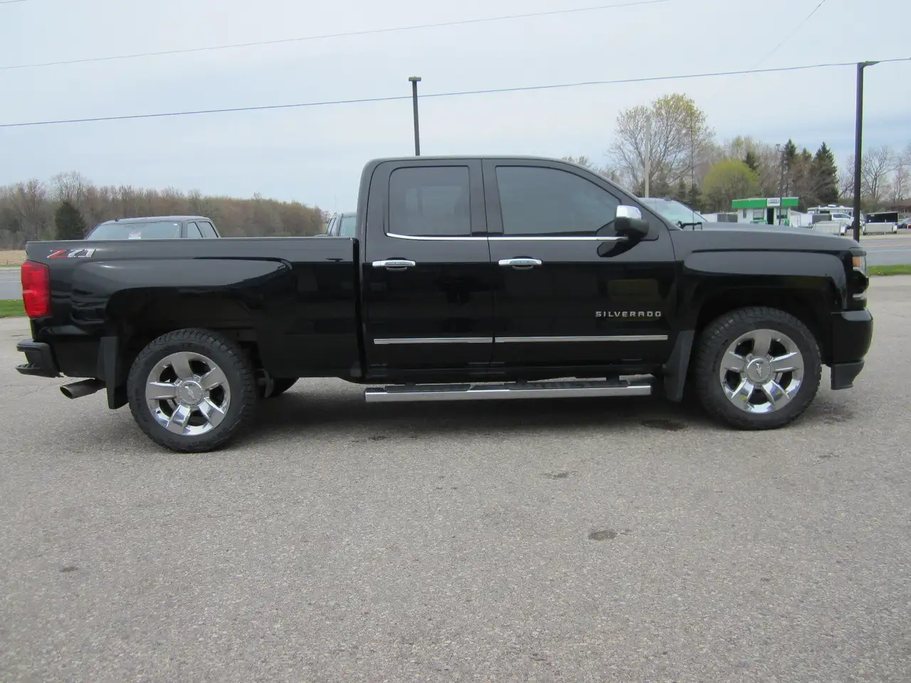Chevrolet Silverado 1500 снимка Chevrolet Silverado 1500