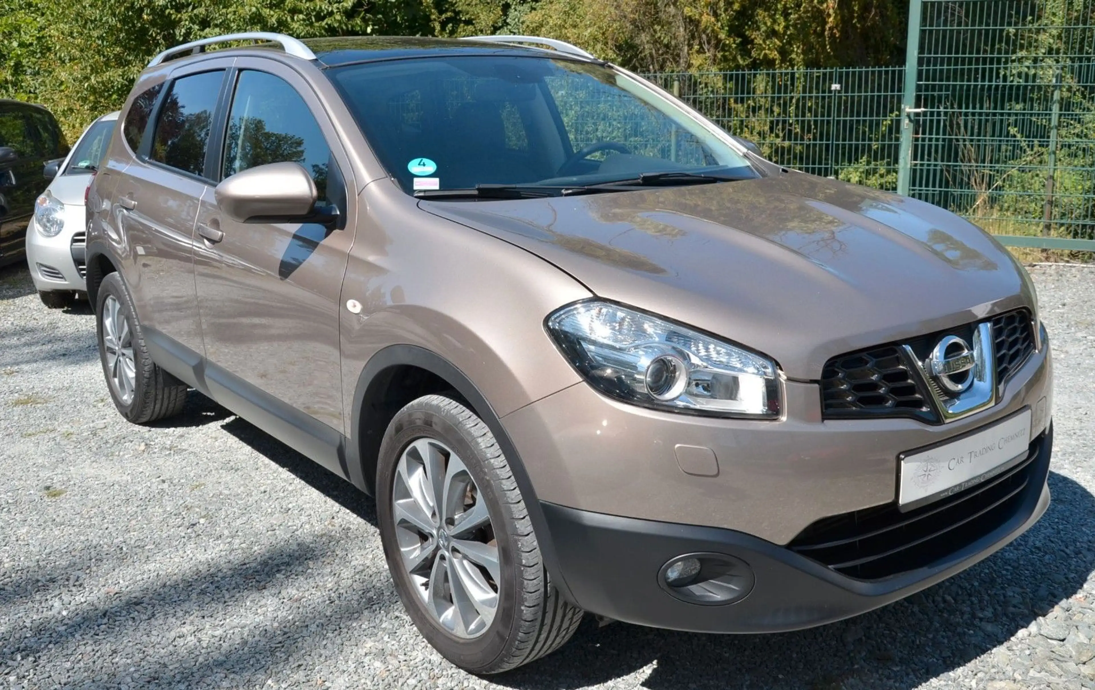 Nissan Qashqai+2 Tekna 2.0 dCi 4X4 Navi 7 Sitze Xenon — photo 3