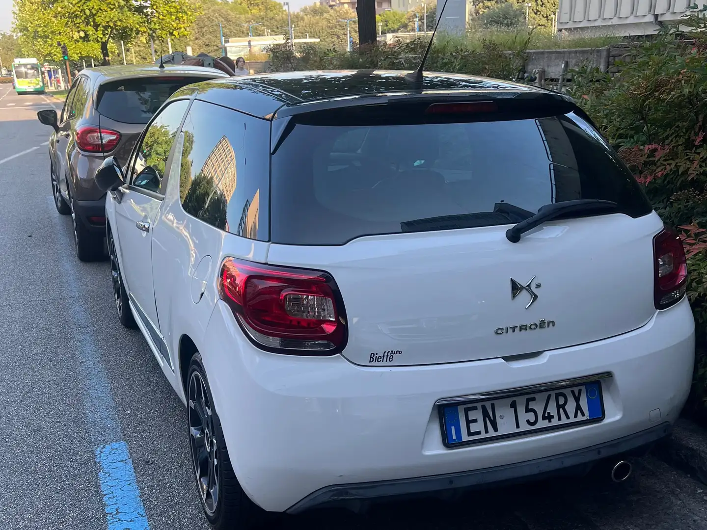 Citroen DS3 DS3 1.6 e-hdi (airdream) Just Black 90cv Bianco - 2