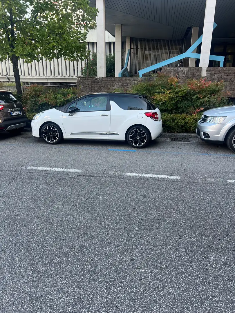 Citroen DS3 DS3 1.6 e-hdi (airdream) Just Black 90cv Bianco - 1