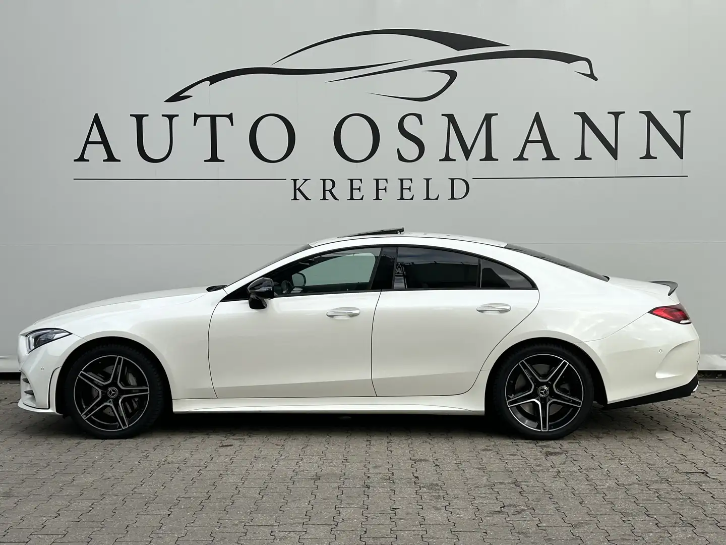 Mercedes-Benz CLS 450 4Matic 9G-TRONIC AMG Line   UPE 97.341€ Blanc - 2