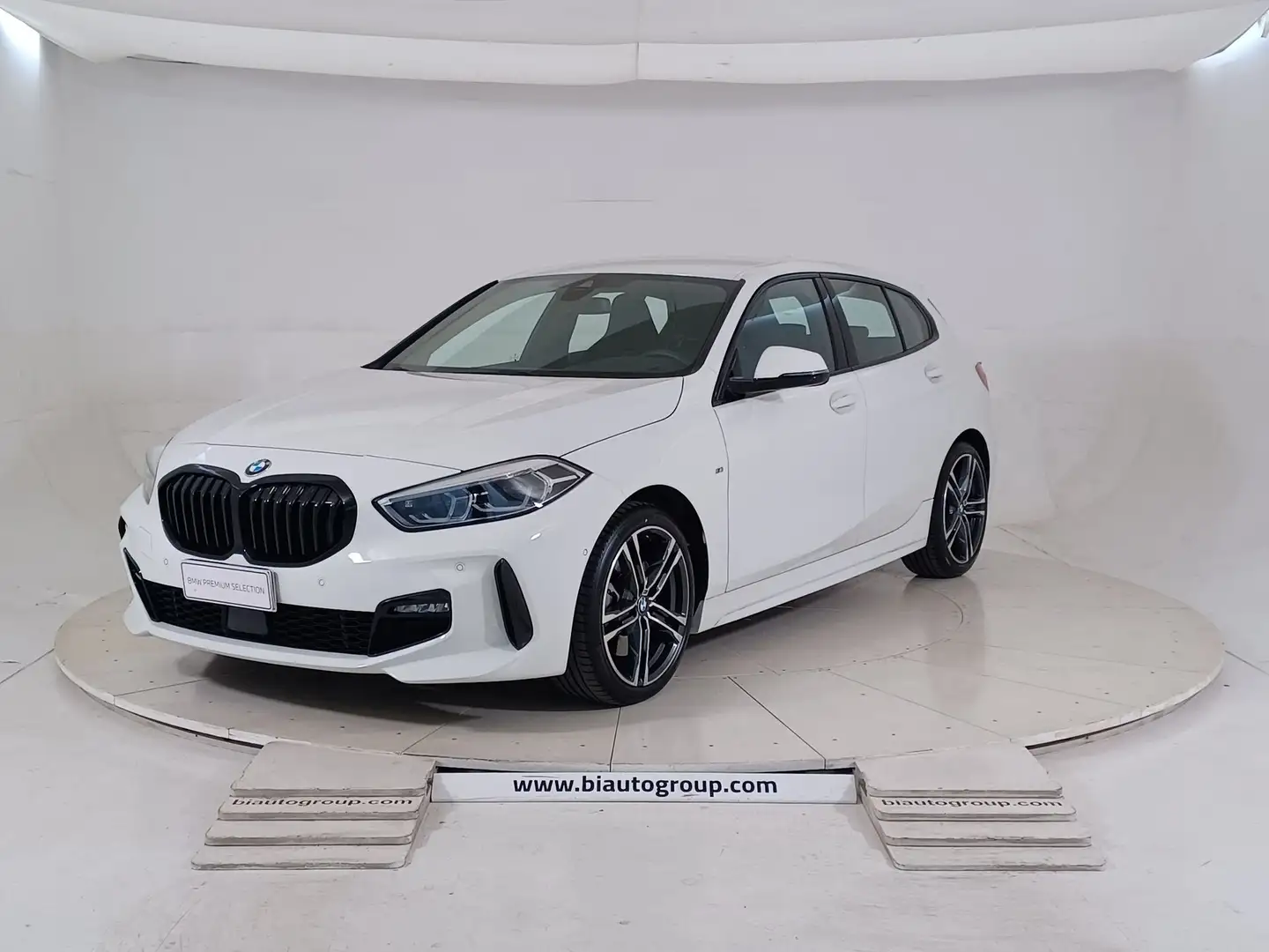 BMW 120 F40 Diesel 120d xdrive Msport auto Wit - 1