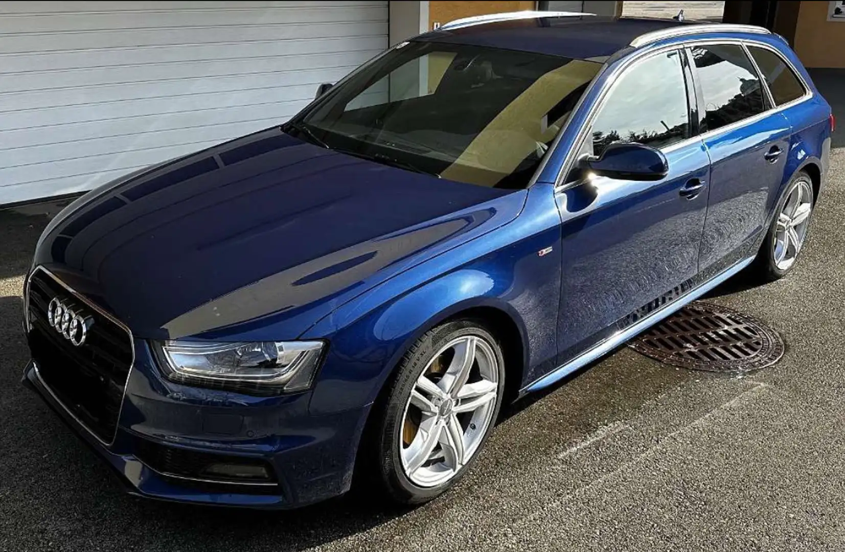Audi A4 Avant 2,0 TDI AHK, NAVI, 3xS-Linie Blau - 1