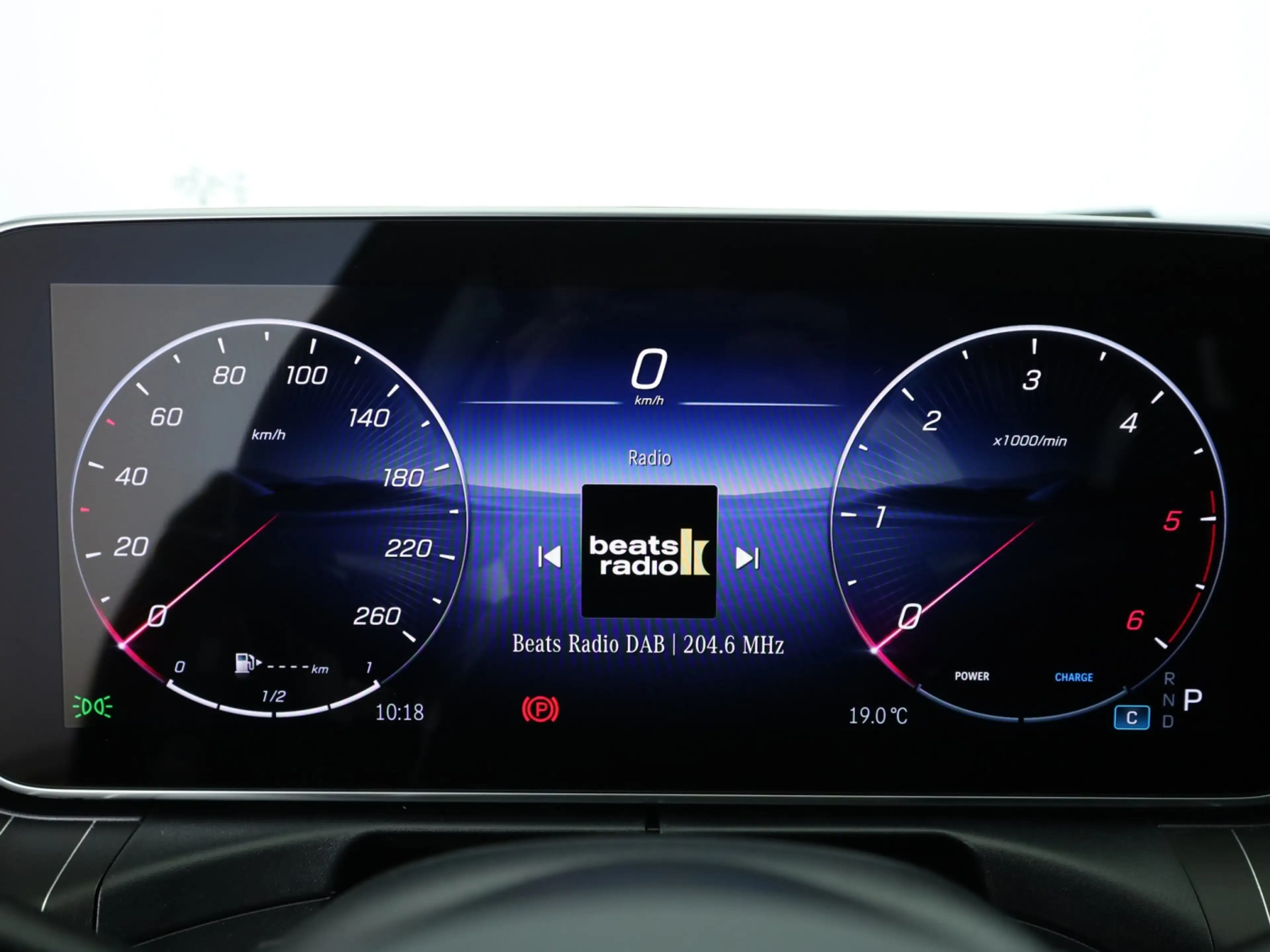 Mercedes-Benz C 300 d T-Modell 360 ACC AHK AUT Akustikglas LED — photo 12
