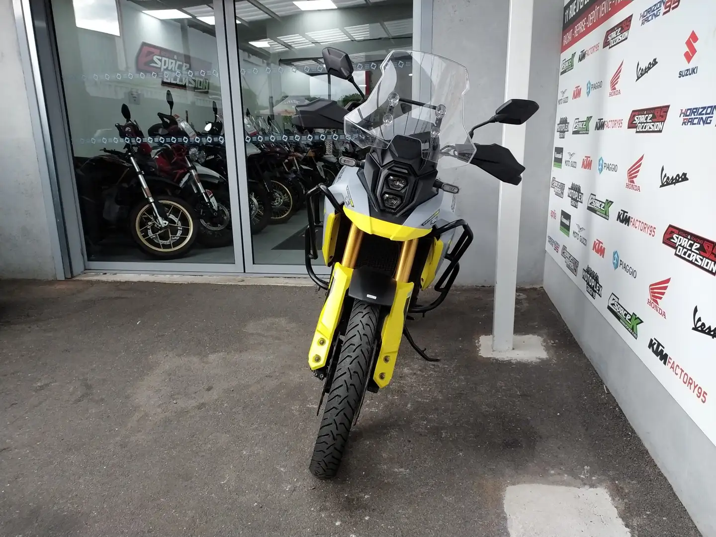 Suzuki V-Strom 800DE Gris - 2
