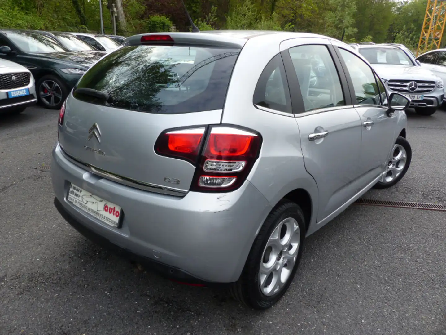 Citroen C3 1.2 VTI PURETECH MUSIC BOX Gris - 2