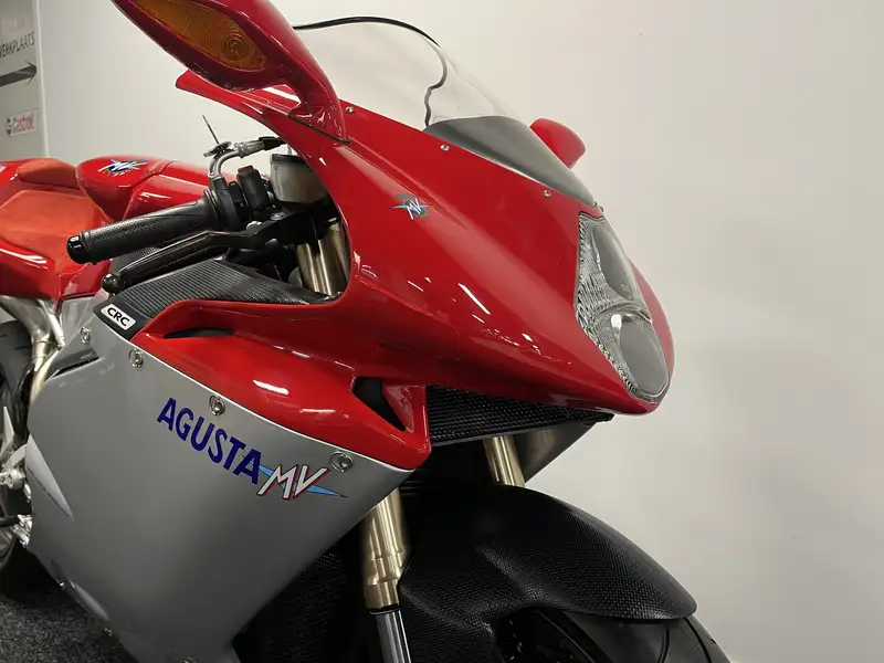 MV Agusta F4 750 - foto 4